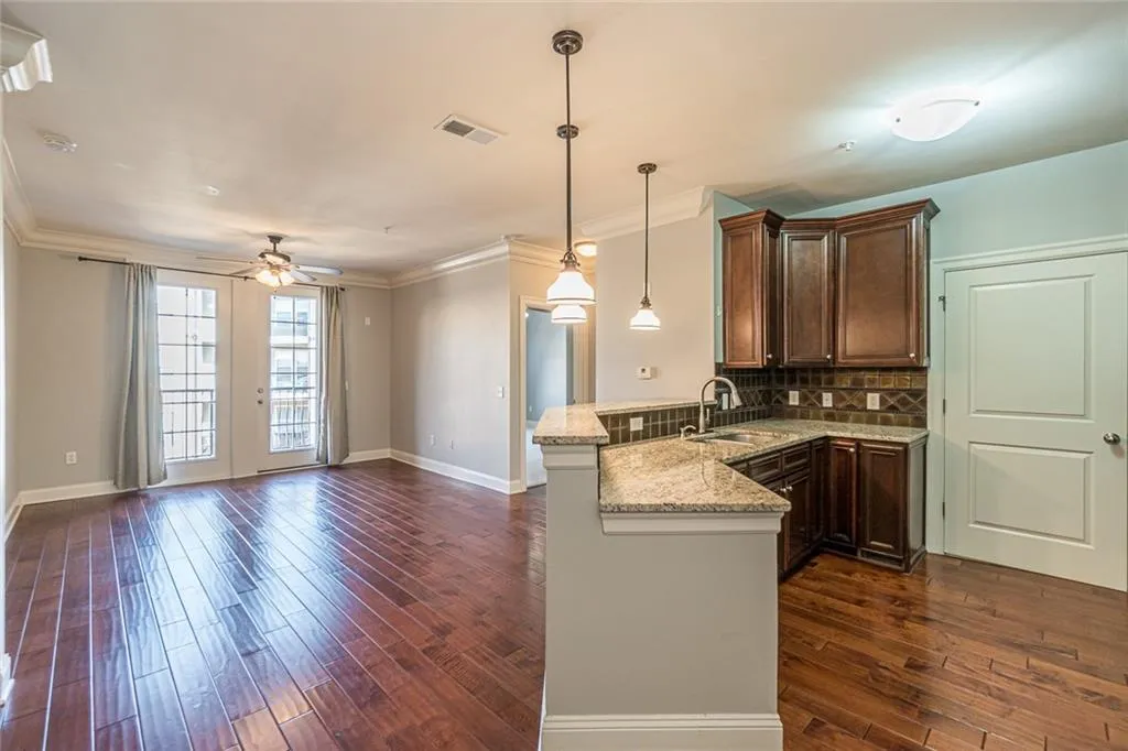 901 Abernathy Road Unit 5180, Sandy Springs, Georgia 30328, 2 Bedrooms Bedrooms, ,2 BathroomsBathrooms,Residential,Sold,901 Abernathy Road Unit 5180,7127624
