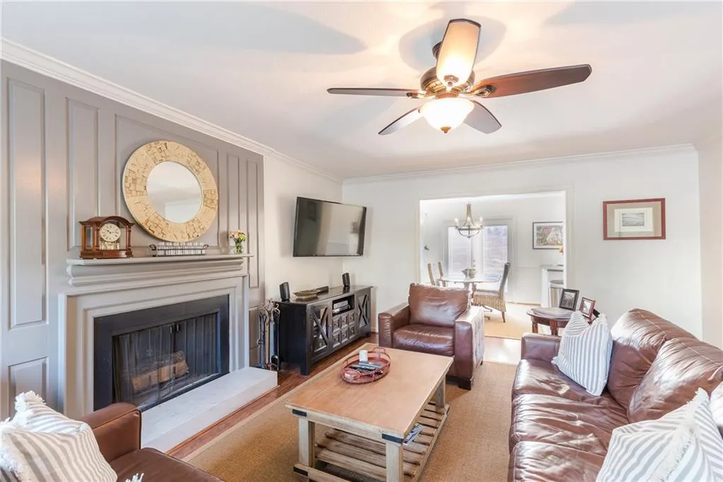 1 James River Place Ne, Atlanta, Georgia 30342, 3 Bedrooms Bedrooms, ,2 BathroomsBathrooms,Residential,Sold,1 James River Place Ne,5915524
