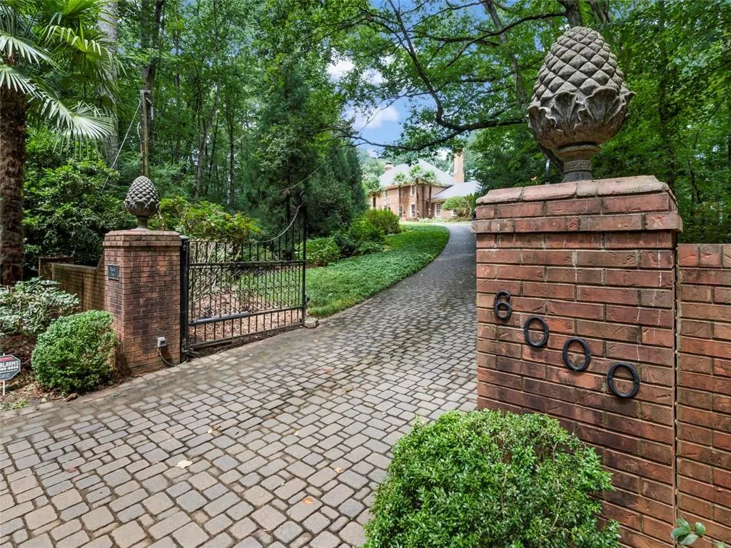 6000 Winterthur Ridge, Sandy Springs, Georgia 30328, 6 Bedrooms Bedrooms, ,7 BathroomsBathrooms,Residential,Sold,6000 Winterthur Ridge,6628192