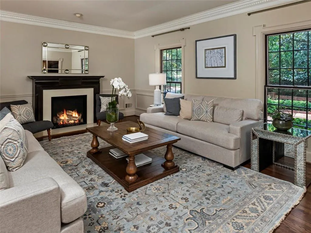 6000 Winterthur Ridge, Sandy Springs, Georgia 30328, 6 Bedrooms Bedrooms, ,7 BathroomsBathrooms,Residential,Sold,6000 Winterthur Ridge,6628192