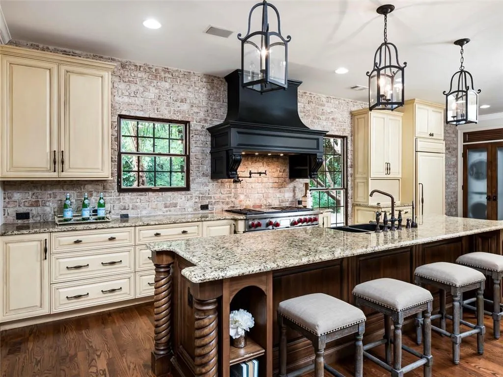 6000 Winterthur Ridge, Sandy Springs, Georgia 30328, 6 Bedrooms Bedrooms, ,7 BathroomsBathrooms,Residential,Sold,6000 Winterthur Ridge,6628192