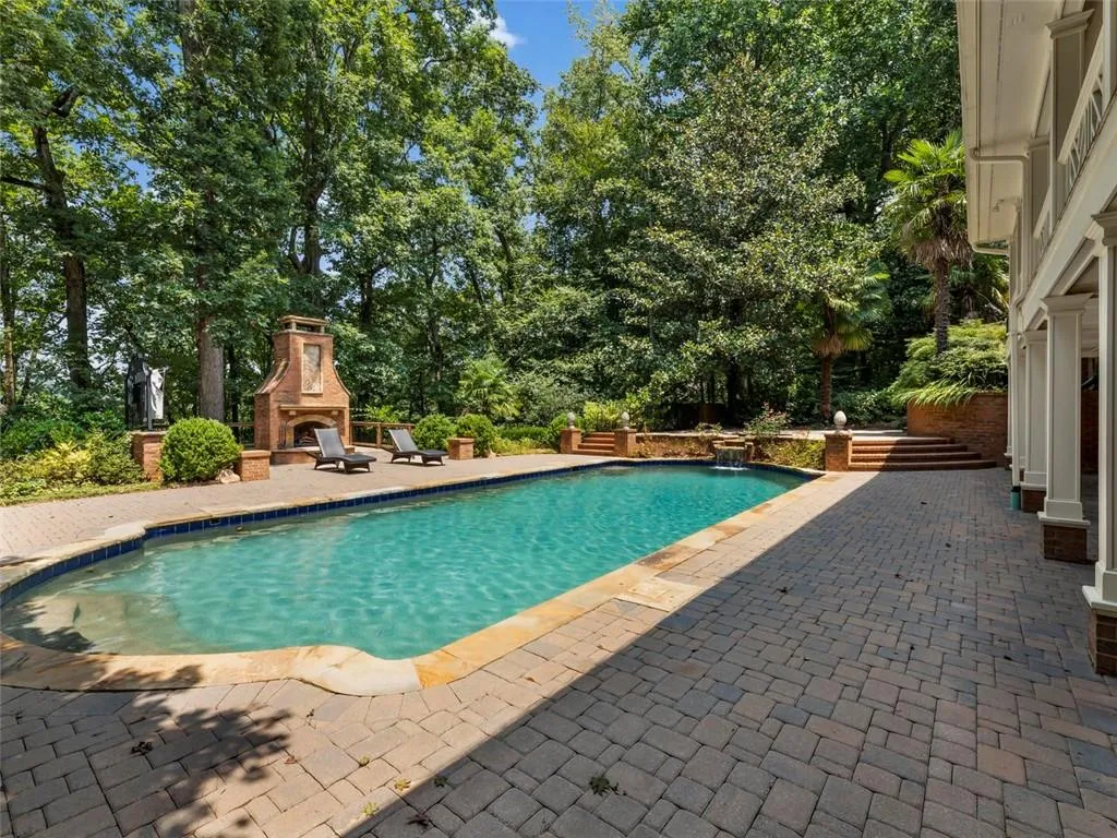 6000 Winterthur Ridge, Sandy Springs, Georgia 30328, 6 Bedrooms Bedrooms, ,7 BathroomsBathrooms,Residential,Sold,6000 Winterthur Ridge,6628192