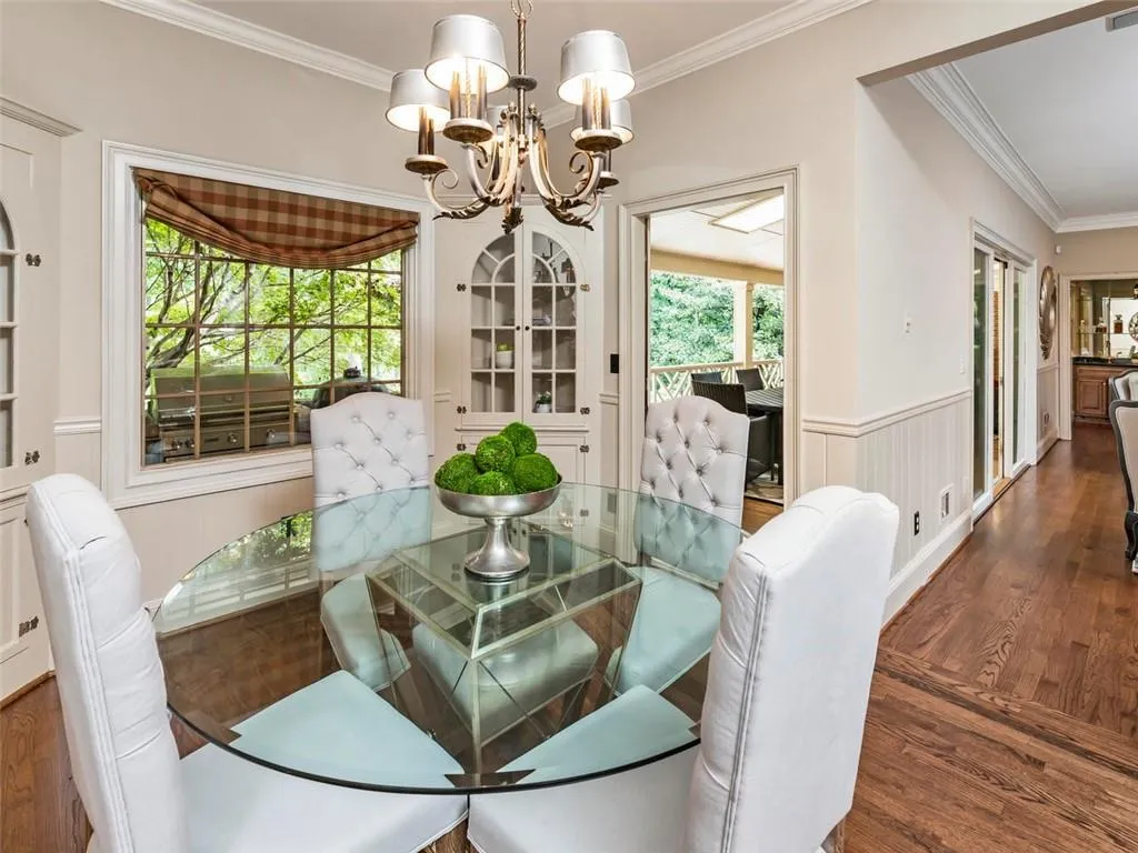 6000 Winterthur Ridge, Sandy Springs, Georgia 30328, 6 Bedrooms Bedrooms, ,7 BathroomsBathrooms,Residential,Sold,6000 Winterthur Ridge,6628192