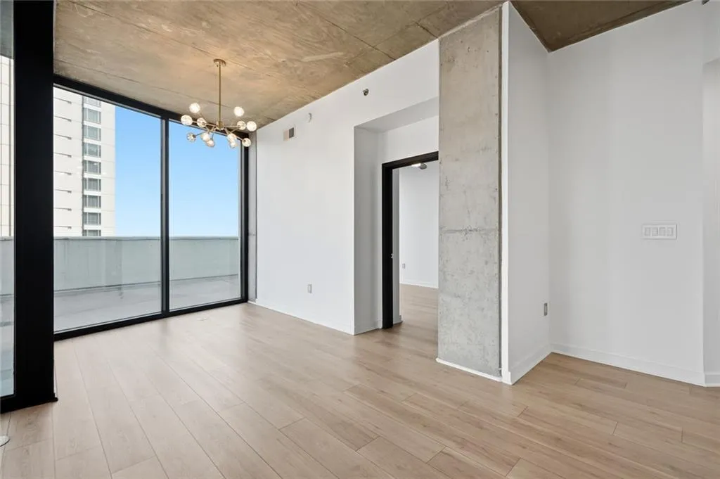 3324 Peachtree Road Ne Unit 801, Atlanta, Georgia 30326, 2 Bedrooms Bedrooms, 0 ,2 BathroomsBathrooms,Residential,Sold,3324 Peachtree Road Ne Unit 801,7789849