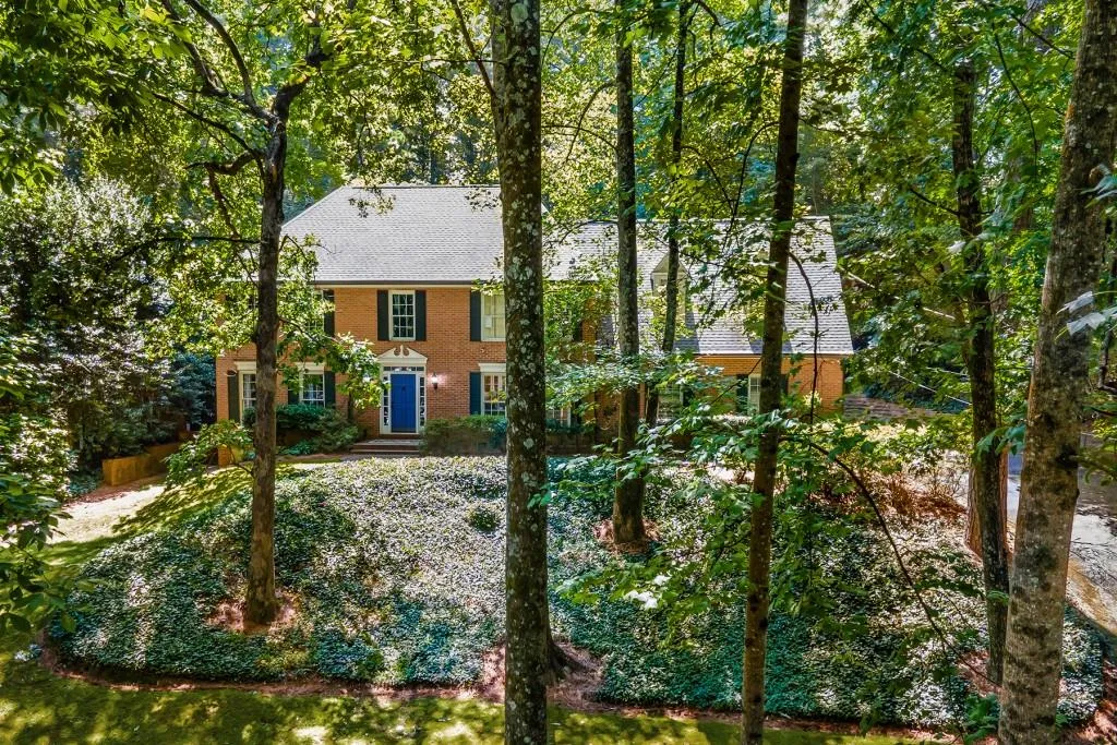 400 River Valley Road, Sandy Springs, Georgia 30328, 5 Bedrooms Bedrooms, ,4 BathroomsBathrooms,Residential,Sold,400 River Valley Road,7434841