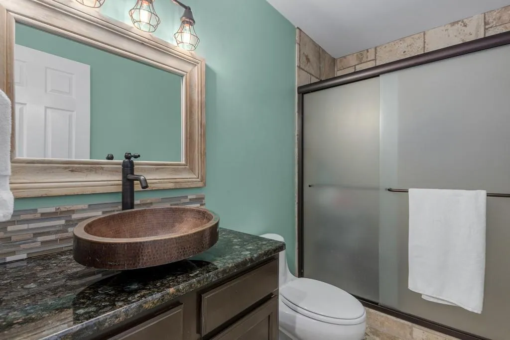 400 River Valley Road, Sandy Springs, Georgia 30328, 5 Bedrooms Bedrooms, ,4 BathroomsBathrooms,Residential,Sold,400 River Valley Road,7434841