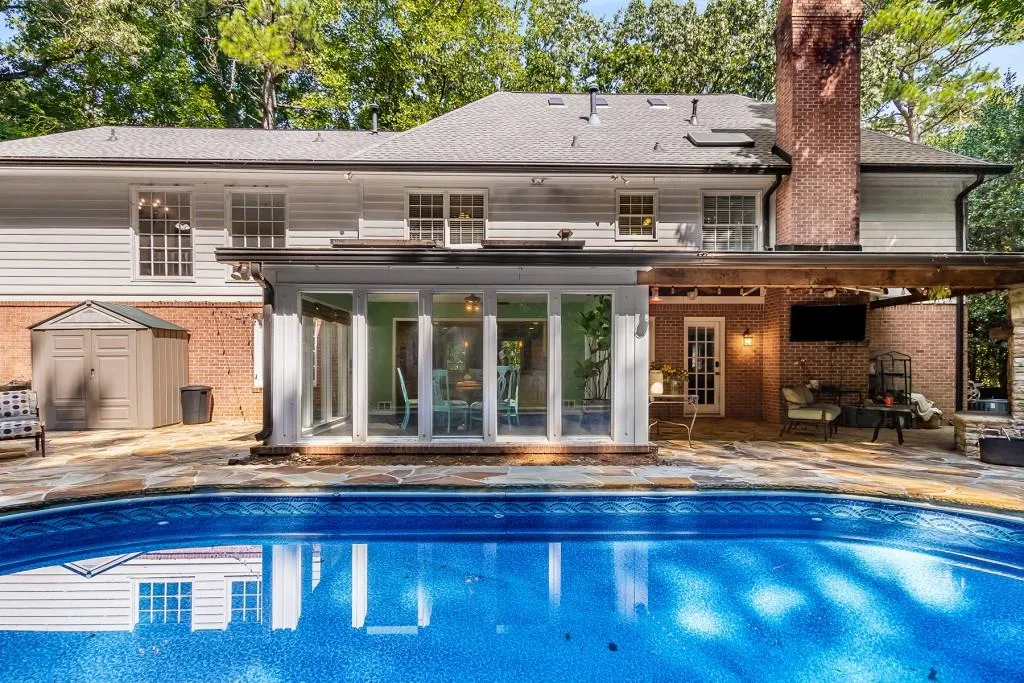 400 River Valley Road, Sandy Springs, Georgia 30328, 5 Bedrooms Bedrooms, ,4 BathroomsBathrooms,Residential,Sold,400 River Valley Road,7434841