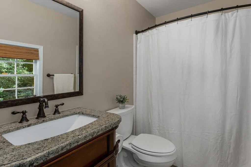 400 River Valley Road, Sandy Springs, Georgia 30328, 5 Bedrooms Bedrooms, ,4 BathroomsBathrooms,Residential,Sold,400 River Valley Road,7434841