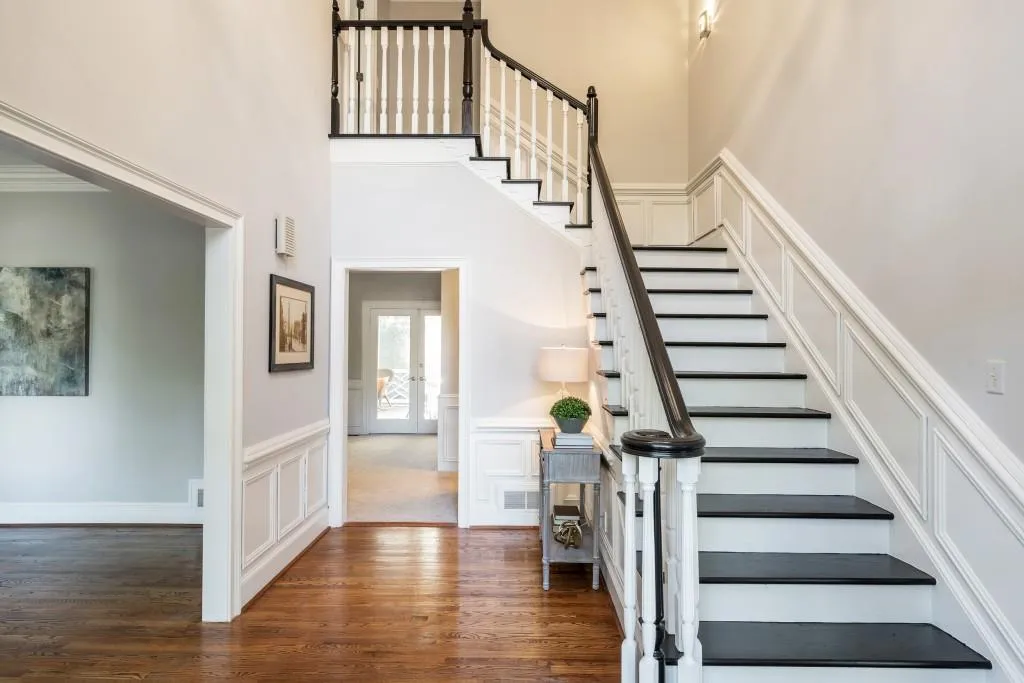 310 Crosstree Lane, Sandy Springs, Georgia 30328, 4 Bedrooms Bedrooms, ,3 BathroomsBathrooms,Residential,Sold,310 Crosstree Lane,6082409