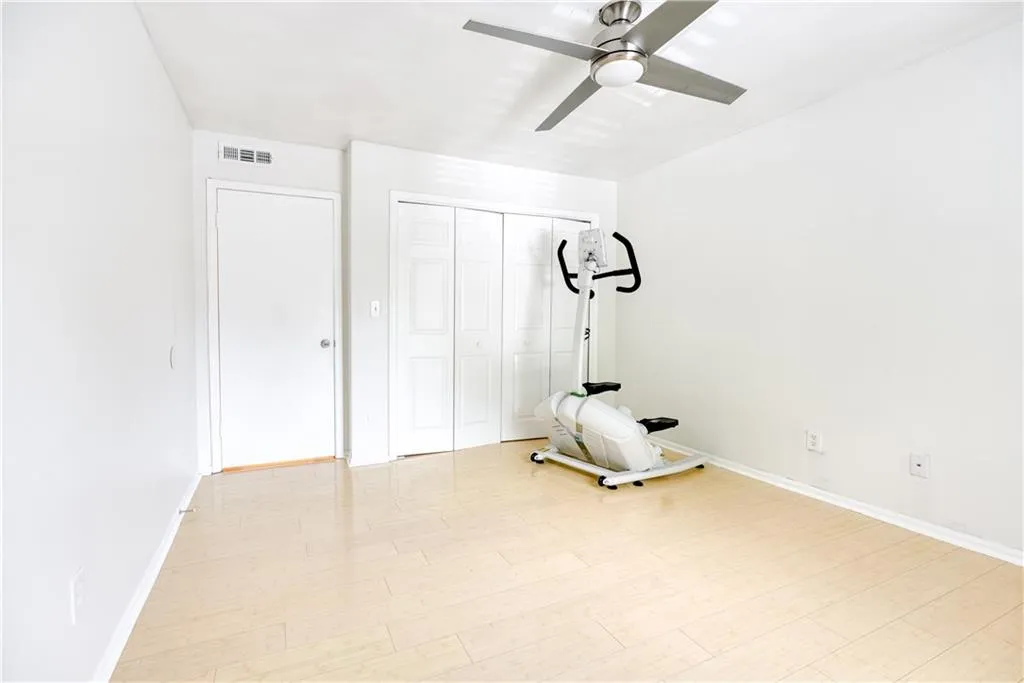 6851 Roswell Road Unit I26, Sandy Springs, Georgia 30328, 3 Bedrooms Bedrooms, ,2 BathroomsBathrooms,Residential,Sold,6851 Roswell Road Unit I26,7089858