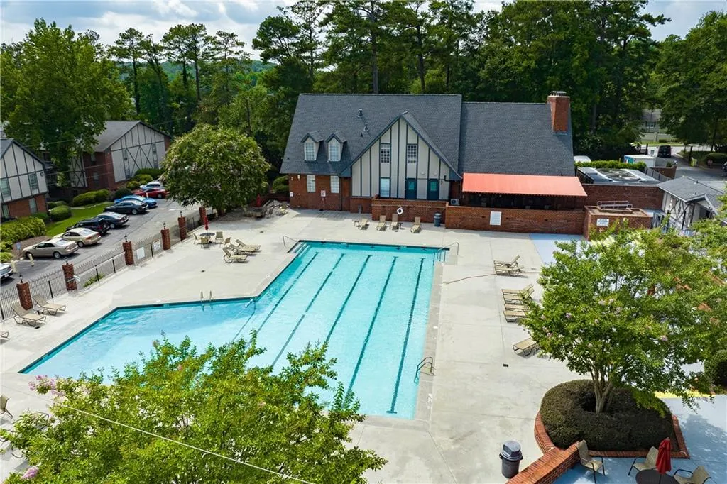 6851 Roswell Road Unit I26, Sandy Springs, Georgia 30328, 3 Bedrooms Bedrooms, ,2 BathroomsBathrooms,Residential,Sold,6851 Roswell Road Unit I26,7089858
