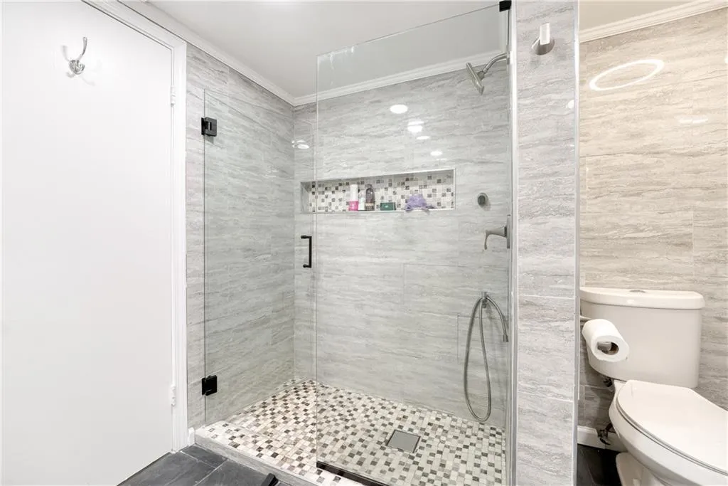 6851 Roswell Road Unit I26, Sandy Springs, Georgia 30328, 3 Bedrooms Bedrooms, ,2 BathroomsBathrooms,Residential,Sold,6851 Roswell Road Unit I26,7089858