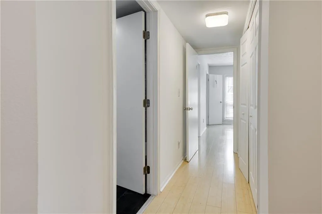 6851 Roswell Road Unit I26, Sandy Springs, Georgia 30328, 3 Bedrooms Bedrooms, ,2 BathroomsBathrooms,Residential,Sold,6851 Roswell Road Unit I26,7089858