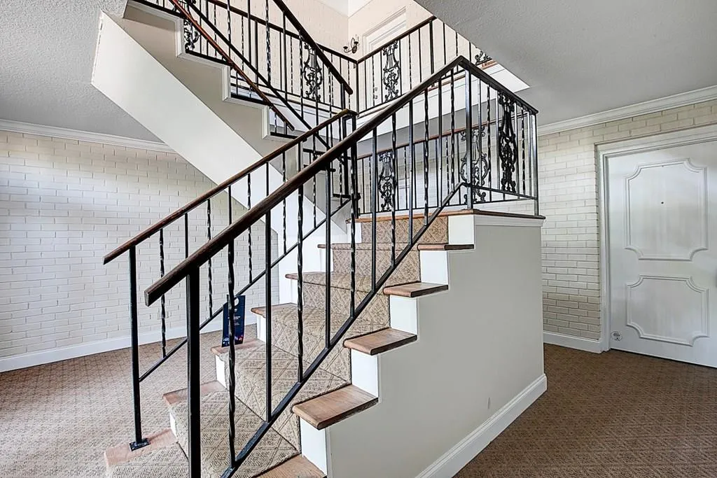 750 Dalrymple Road Unit A2, Atlanta, Georgia 30328, 2 Bedrooms Bedrooms, ,2 BathroomsBathrooms,Residential,Sold,750 Dalrymple Road Unit A2,6093019