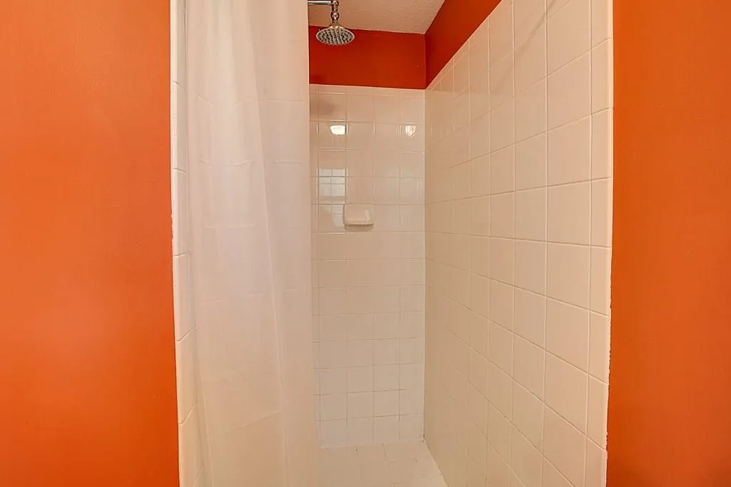 750 Dalrymple Road Unit A2, Atlanta, Georgia 30328, 2 Bedrooms Bedrooms, ,2 BathroomsBathrooms,Residential,Sold,750 Dalrymple Road Unit A2,6093019