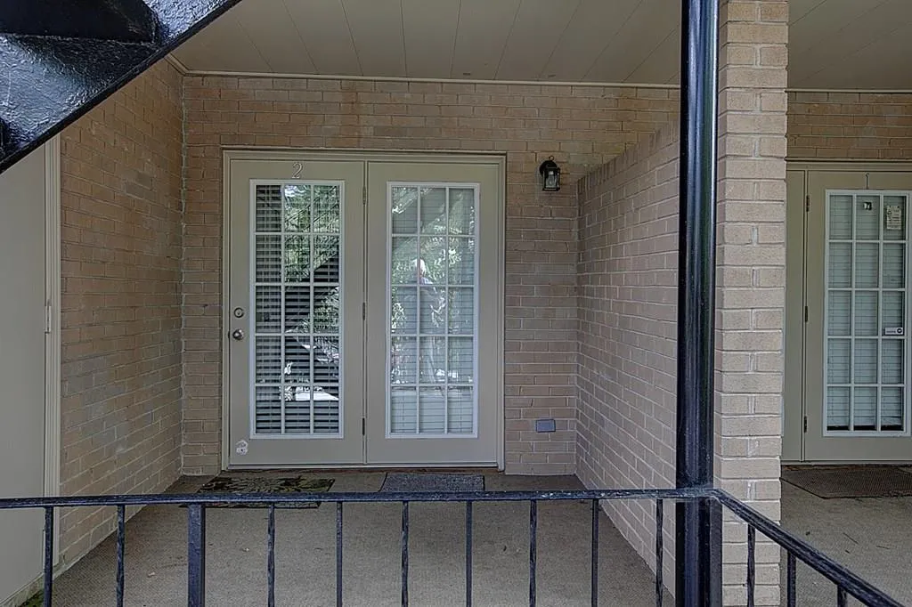 750 Dalrymple Road Unit A2, Atlanta, Georgia 30328, 2 Bedrooms Bedrooms, ,2 BathroomsBathrooms,Residential,Sold,750 Dalrymple Road Unit A2,6093019