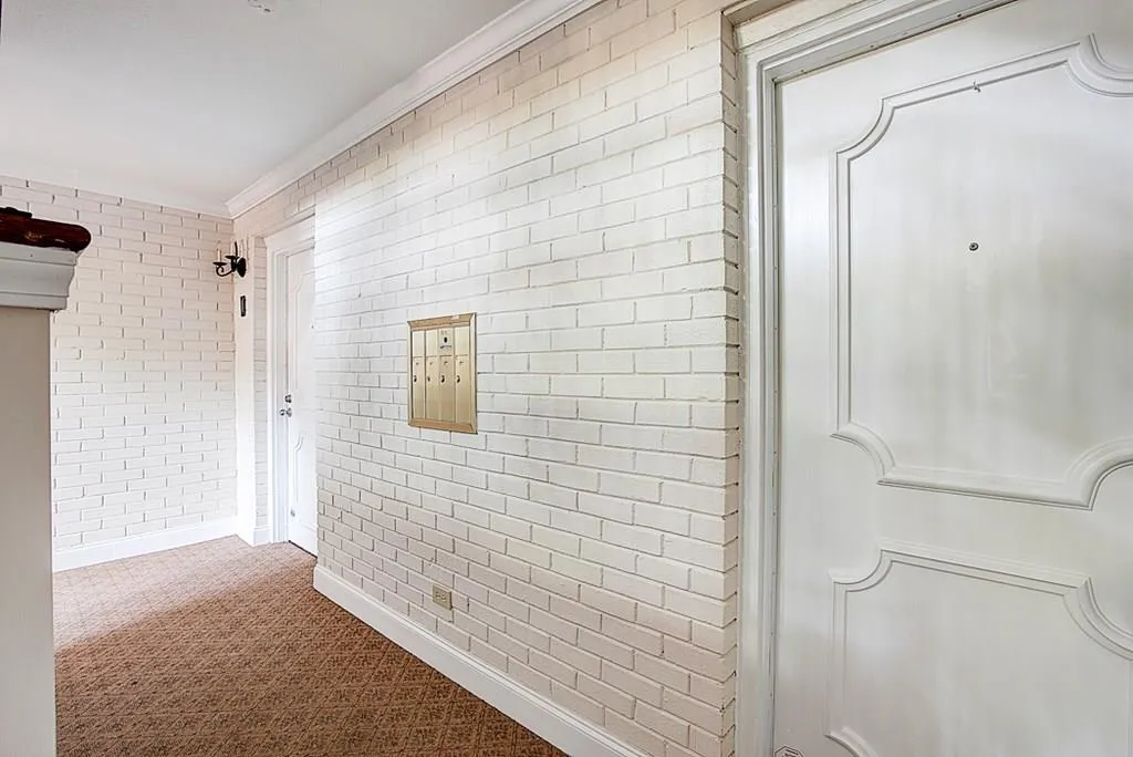 750 Dalrymple Road Unit A2, Atlanta, Georgia 30328, 2 Bedrooms Bedrooms, ,2 BathroomsBathrooms,Residential,Sold,750 Dalrymple Road Unit A2,6093019