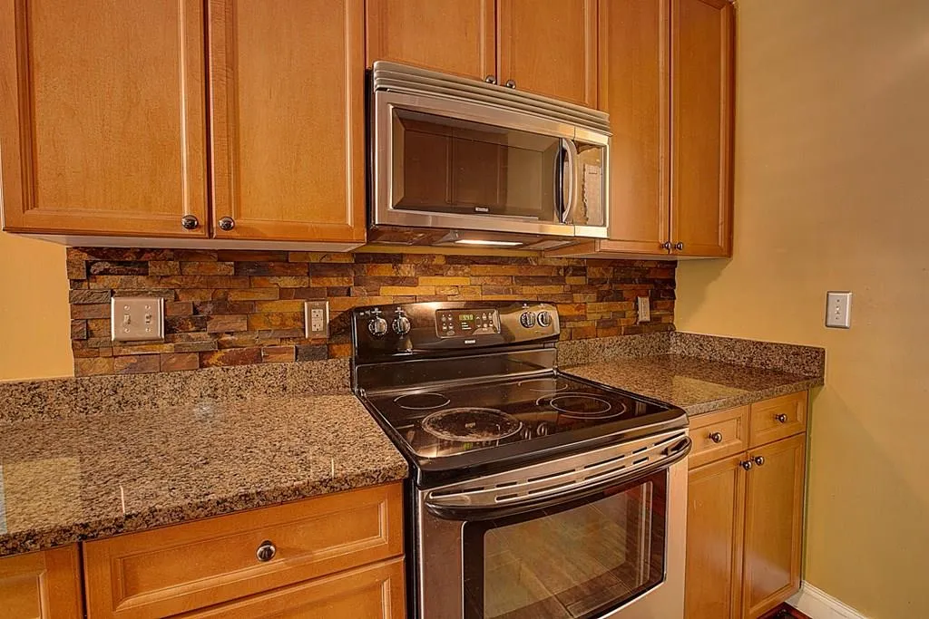 750 Dalrymple Road Unit A2, Atlanta, Georgia 30328, 2 Bedrooms Bedrooms, ,2 BathroomsBathrooms,Residential,Sold,750 Dalrymple Road Unit A2,6093019