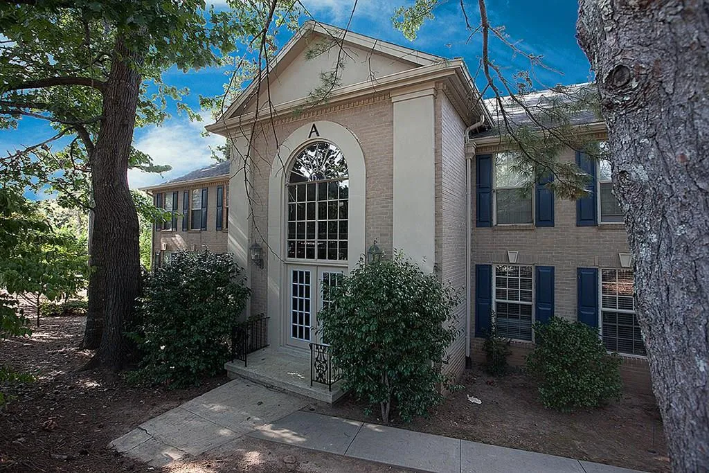 750 Dalrymple Road Unit A2, Atlanta, Georgia 30328, 2 Bedrooms Bedrooms, ,2 BathroomsBathrooms,Residential,Sold,750 Dalrymple Road Unit A2,6093019
