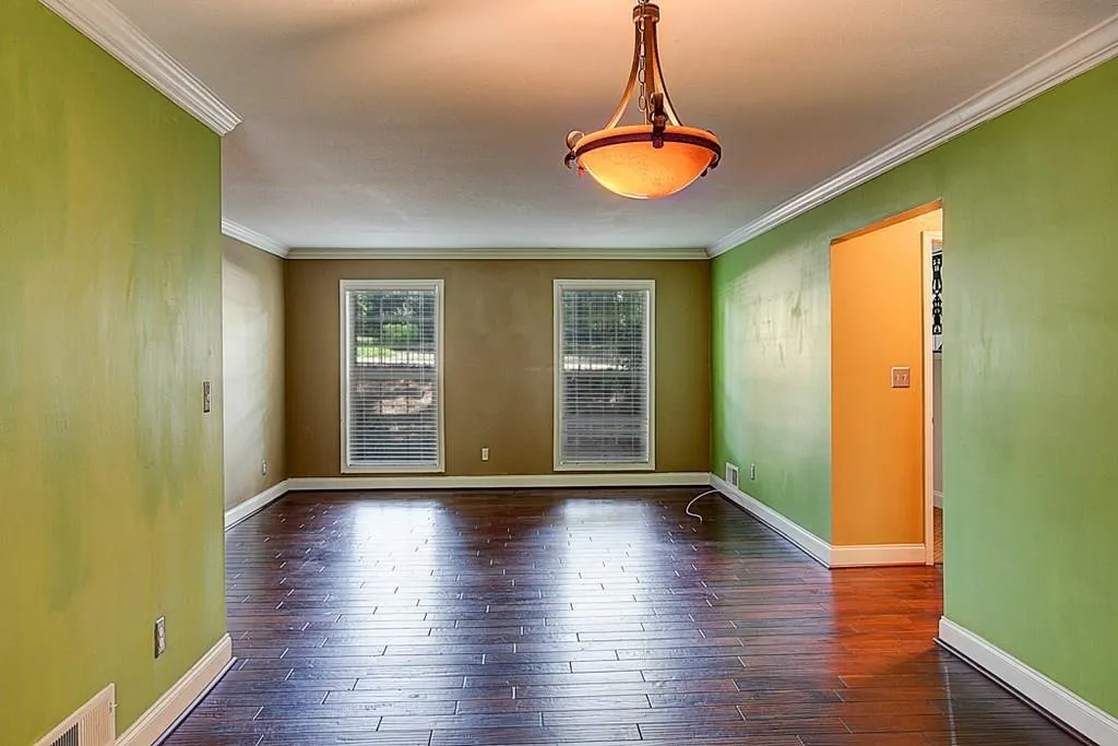 750 Dalrymple Road Unit A2, Atlanta, Georgia 30328, 2 Bedrooms Bedrooms, ,2 BathroomsBathrooms,Residential,Sold,750 Dalrymple Road Unit A2,6093019