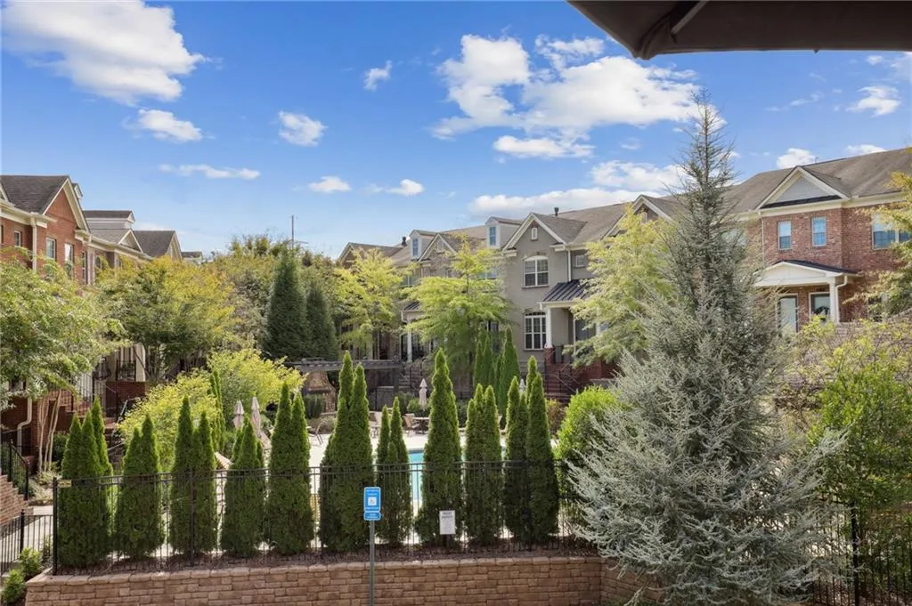 437 Alderwood Street, Atlanta, Georgia 30328, 3 Bedrooms Bedrooms, ,3 BathroomsBathrooms,Residential,Sold,437 Alderwood Street,7118184