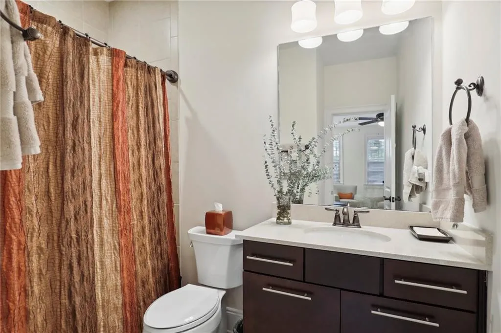 437 Alderwood Street, Atlanta, Georgia 30328, 3 Bedrooms Bedrooms, ,3 BathroomsBathrooms,Residential,Sold,437 Alderwood Street,7118184