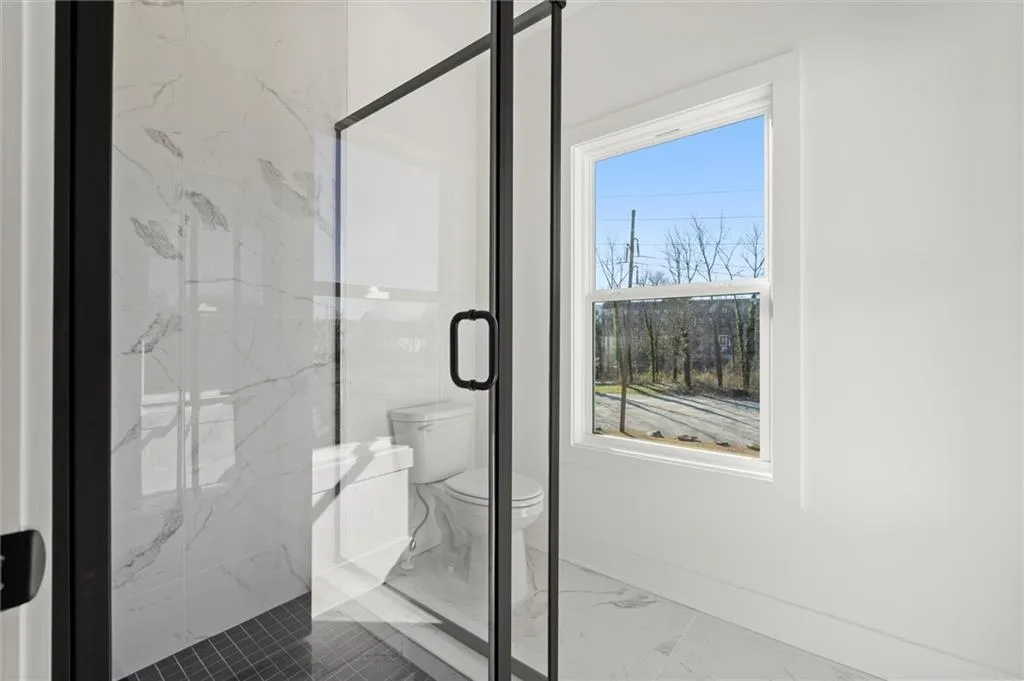 Upstairs Jack and Jill Bathroom