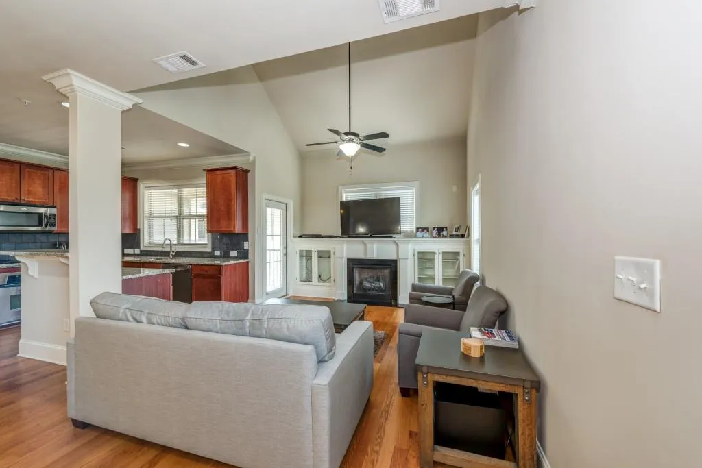 6473 Chariot Street Unit 28, Atlanta, Georgia 30328, 2 Bedrooms Bedrooms, ,2 BathroomsBathrooms,Residential,Sold,6473 Chariot Street Unit 28,6041155