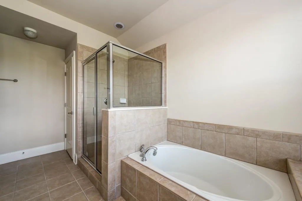 6473 Chariot Street Unit 28, Atlanta, Georgia 30328, 2 Bedrooms Bedrooms, ,2 BathroomsBathrooms,Residential,Sold,6473 Chariot Street Unit 28,6041155
