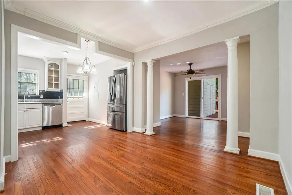 961 Lindbergh Drive Ne, Atlanta, Georgia 30324, 3 Bedrooms Bedrooms, ,2 BathroomsBathrooms,Residential,For Sale,961 Lindbergh Drive Ne,7640624