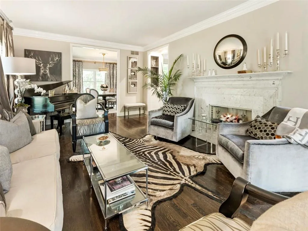 20 Pointe Terrace Se, Atlanta, Georgia 30339, 3 Bedrooms Bedrooms, ,2 BathroomsBathrooms,Residential,For Sale,20 Pointe Terrace Se,7492085