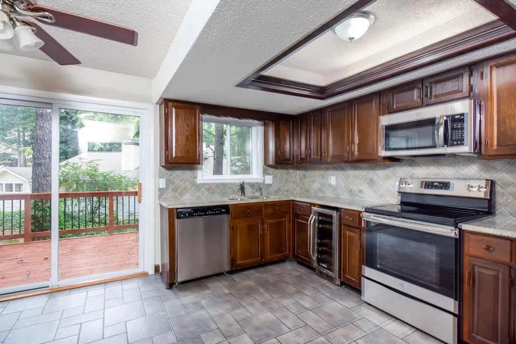 57 Basswood Circle, Sandy Springs, Georgia 30328, 3 Bedrooms Bedrooms, ,2 BathroomsBathrooms,Residential,Sold,57 Basswood Circle,6608153