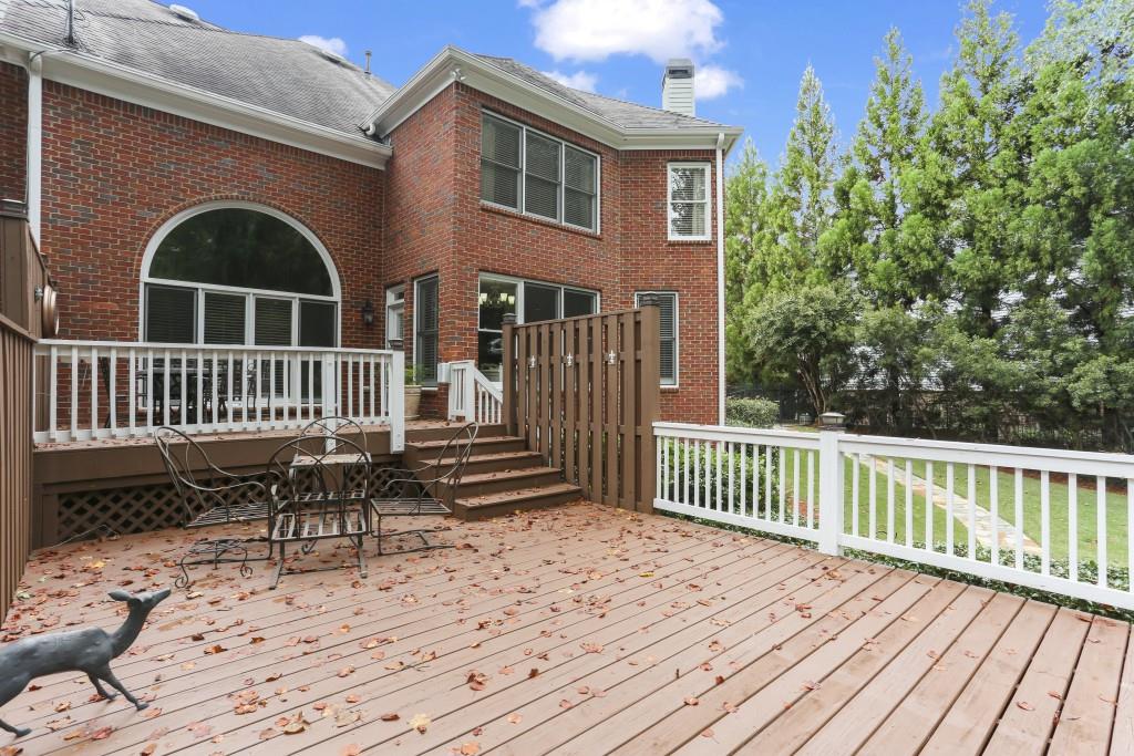 615 Regency Forest Court, Atlanta, Georgia 30342, 6 Bedrooms Bedrooms, ,5 BathroomsBathrooms,Residential,Sold,615 Regency Forest Court,7287385