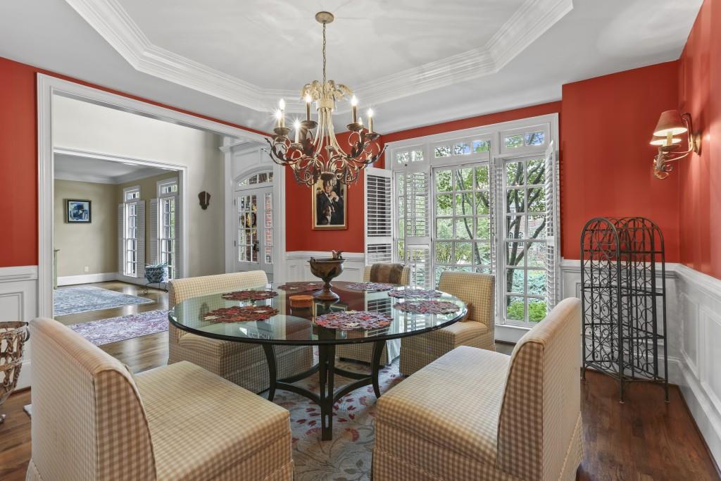 615 Regency Forest Court, Atlanta, Georgia 30342, 6 Bedrooms Bedrooms, ,5 BathroomsBathrooms,Residential,Sold,615 Regency Forest Court,7287385