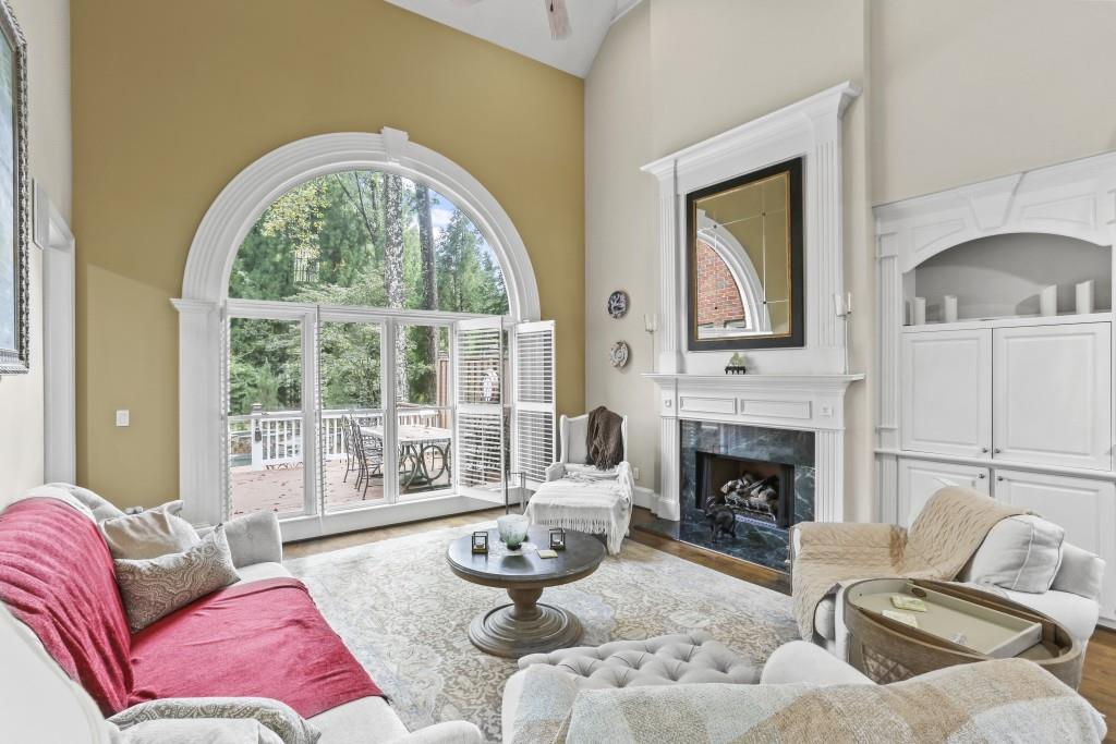 615 Regency Forest Court, Atlanta, Georgia 30342, 6 Bedrooms Bedrooms, ,5 BathroomsBathrooms,Residential,Sold,615 Regency Forest Court,7287385
