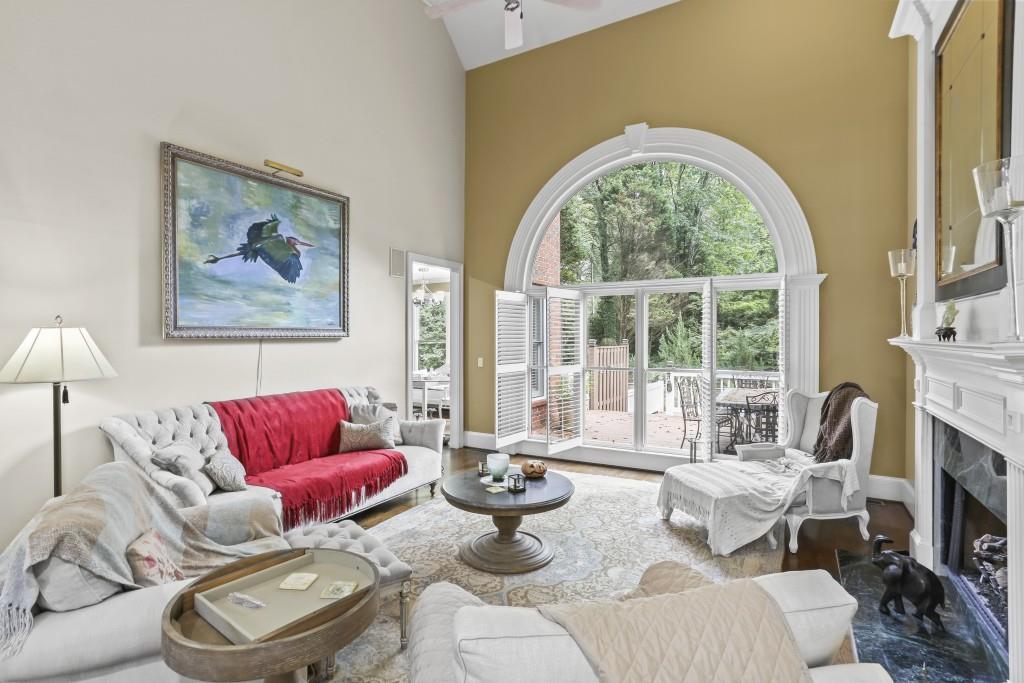 615 Regency Forest Court, Atlanta, Georgia 30342, 6 Bedrooms Bedrooms, ,5 BathroomsBathrooms,Residential,Sold,615 Regency Forest Court,7287385