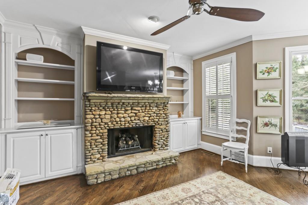 615 Regency Forest Court, Atlanta, Georgia 30342, 6 Bedrooms Bedrooms, ,5 BathroomsBathrooms,Residential,Sold,615 Regency Forest Court,7287385