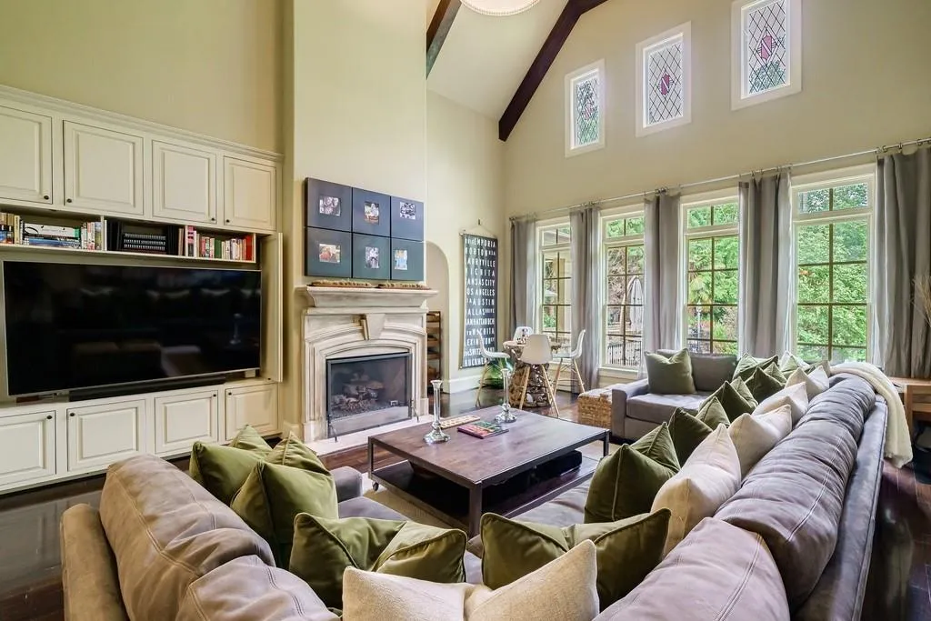 4737 Dudley Lane, Sandy Springs, Georgia 30327, 6 Bedrooms Bedrooms, ,5 BathroomsBathrooms,Residential,Sold,4737 Dudley Lane,7044236 4737 Dudley Lane, Sandy Springs, Georgia 30327, 6 Bedrooms Bedrooms, ,5 BathroomsBathrooms,Residential,Sold,4737 Dudley Lane,7044236