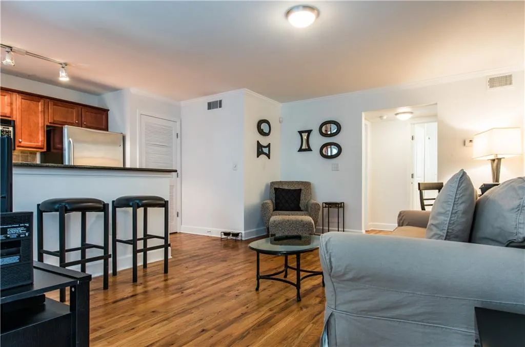 48 Peachtree Avenue Ne Unit 216, Atlanta, Georgia 30305, 1 Bedroom Bedrooms, ,1 BathroomBathrooms,Residential,Sold,48 Peachtree Avenue Ne Unit 216,6074673