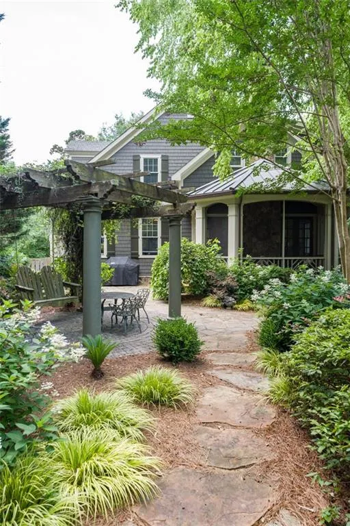 4647 Dudley Lane, Atlanta, Georgia 30327, 6 Bedrooms Bedrooms, ,5 BathroomsBathrooms,Residential,Sold,4647 Dudley Lane,6903053
