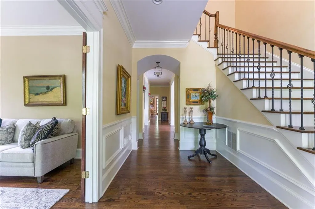 4647 Dudley Lane, Atlanta, Georgia 30327, 6 Bedrooms Bedrooms, ,5 BathroomsBathrooms,Residential,Sold,4647 Dudley Lane,6903053