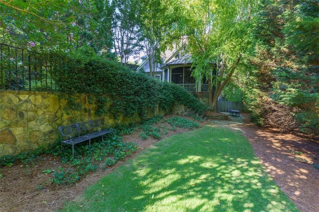 4647 Dudley Lane, Atlanta, Georgia 30327, 6 Bedrooms Bedrooms, ,5 BathroomsBathrooms,Residential,Sold,4647 Dudley Lane,6903053
