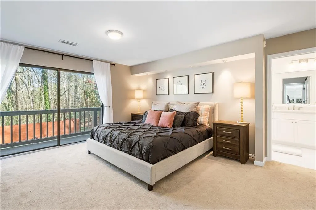 540 Elden Drive, Atlanta, Georgia 30342, 4 Bedrooms Bedrooms, ,3 BathroomsBathrooms,Residential,Sold,540 Elden Drive,6702370