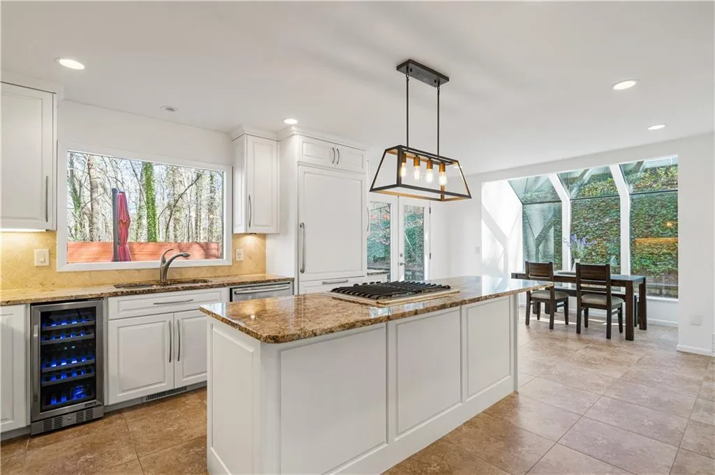 540 Elden Drive, Atlanta, Georgia 30342, 4 Bedrooms Bedrooms, ,3 BathroomsBathrooms,Residential,Sold,540 Elden Drive,6702370