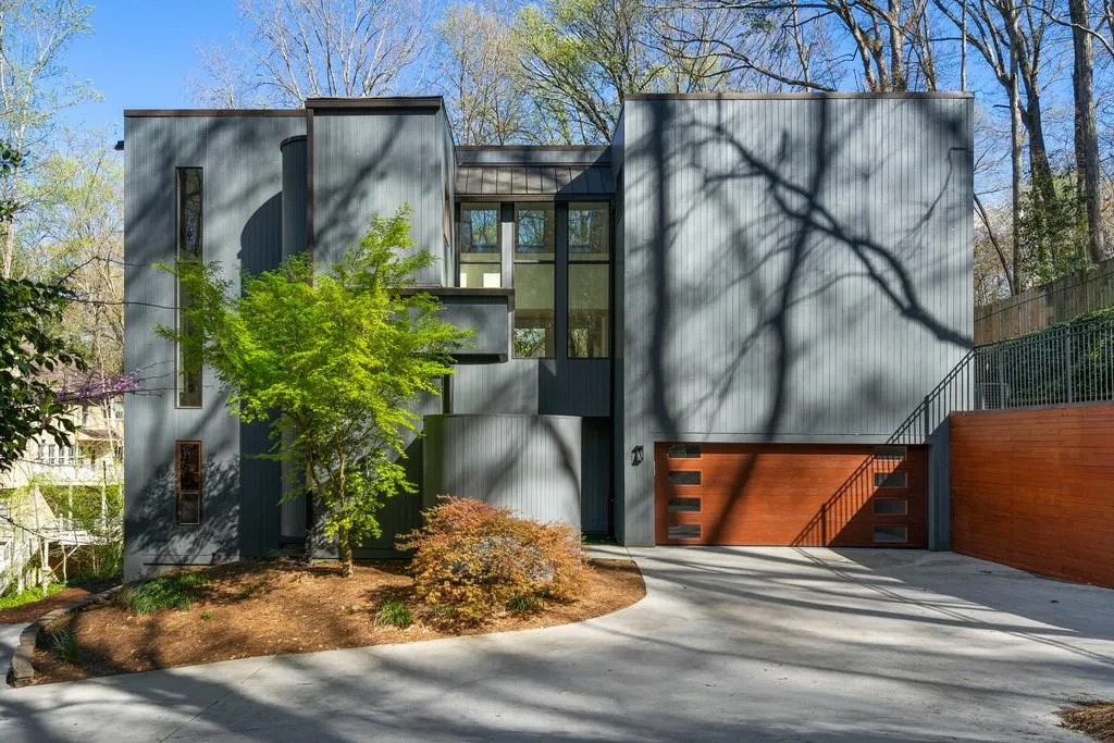 540 Elden Drive, Atlanta, Georgia 30342, 4 Bedrooms Bedrooms, ,3 BathroomsBathrooms,Residential,Sold,540 Elden Drive,6702370