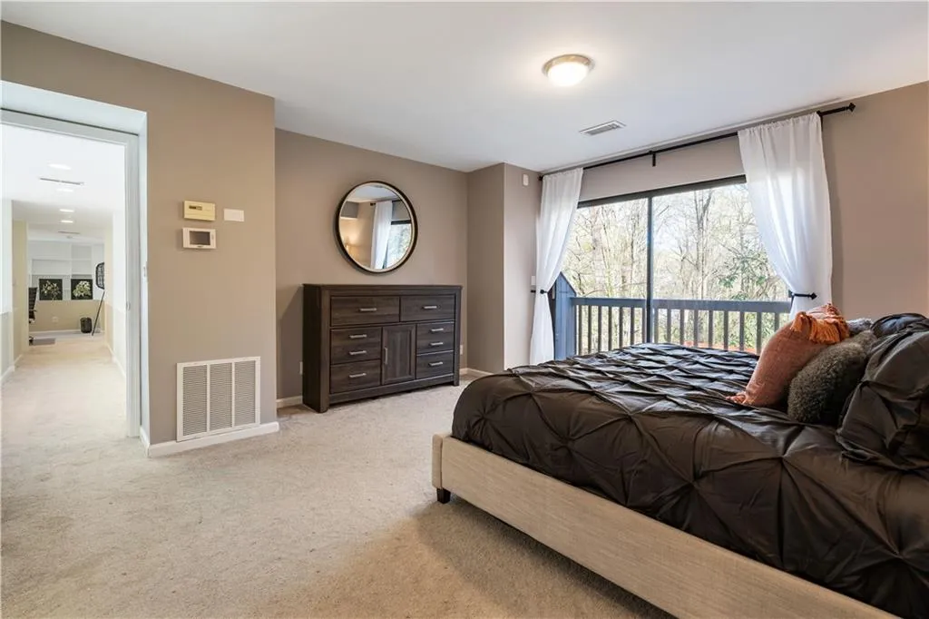 540 Elden Drive, Atlanta, Georgia 30342, 4 Bedrooms Bedrooms, ,3 BathroomsBathrooms,Residential,Sold,540 Elden Drive,6702370