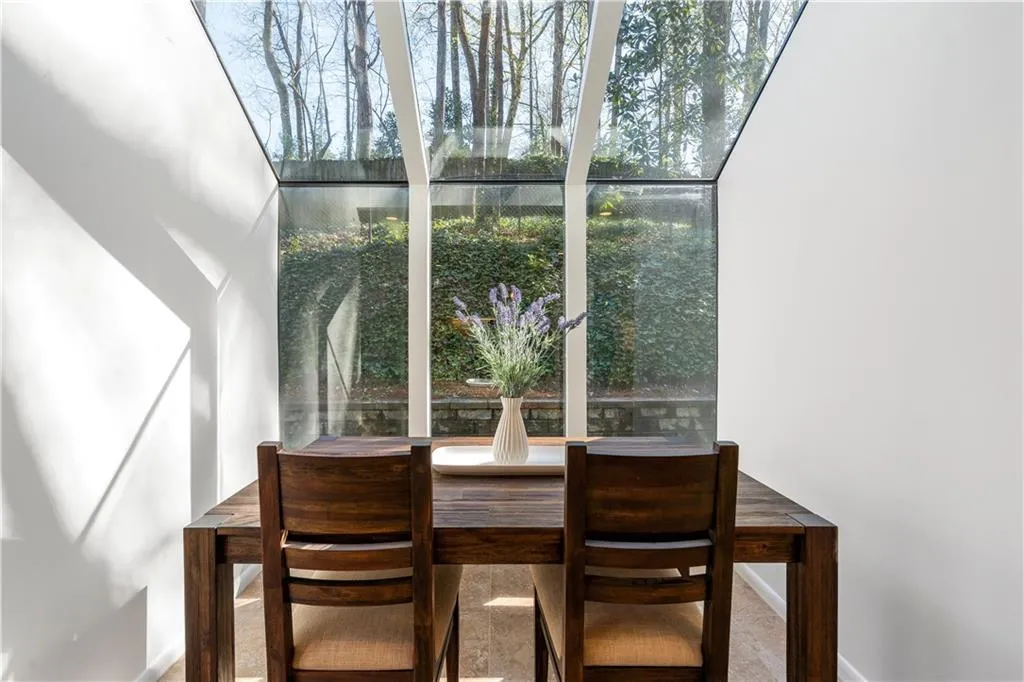 540 Elden Drive, Atlanta, Georgia 30342, 4 Bedrooms Bedrooms, ,3 BathroomsBathrooms,Residential,Sold,540 Elden Drive,6702370