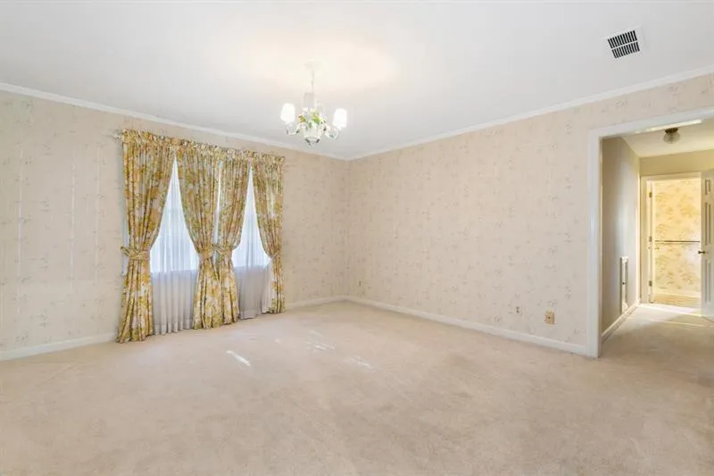 425 Ferry Landing, Sandy Springs, Georgia 30328, 5 Bedrooms Bedrooms, ,4 BathroomsBathrooms,Residential,Sold,425 Ferry Landing,6747907