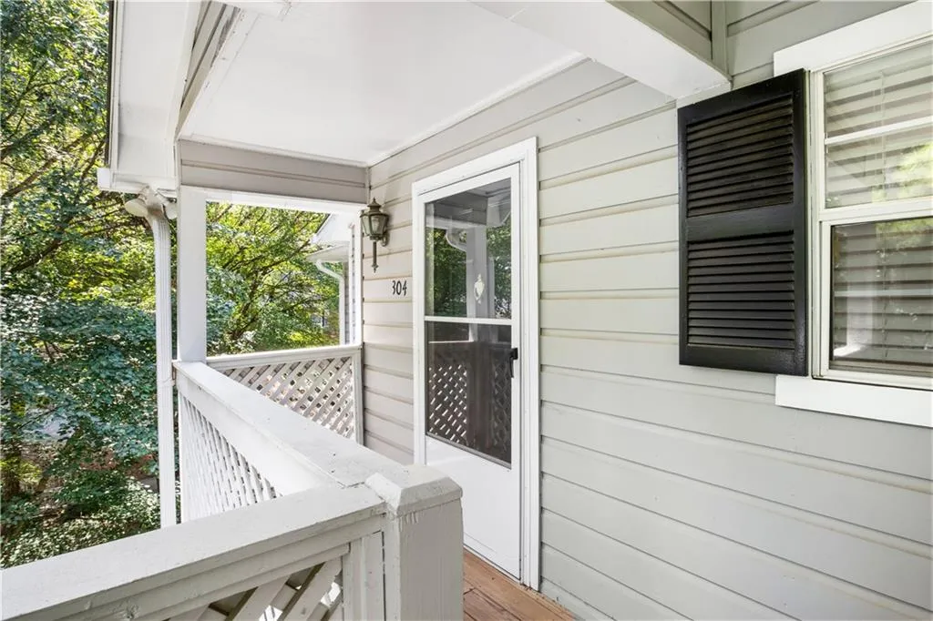 304 Natchez Trace, Sandy Springs, Georgia 30350, 2 Bedrooms Bedrooms, ,1 BathroomBathrooms,Residential,Sold,304 Natchez Trace,7273439 304 Natchez Trace, Sandy Springs, Georgia 30350, 2 Bedrooms Bedrooms, ,1 BathroomBathrooms,Residential,Sold,304 Natchez Trace,7273439