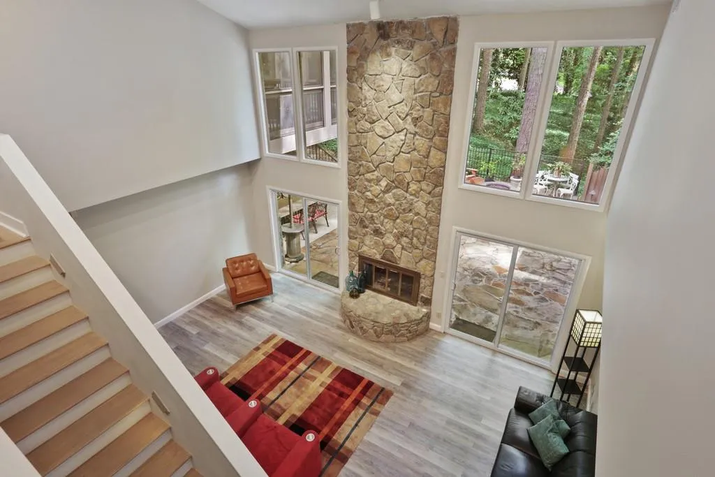 980 Riverside Trace, Sandy Springs, Georgia 30328, 4 Bedrooms Bedrooms, ,3 BathroomsBathrooms,Residential,Sold,980 Riverside Trace,6746937
